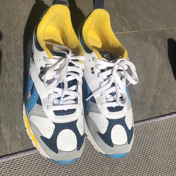 Collector shoes.  Only worn a few times. - Picture 2 of 3
